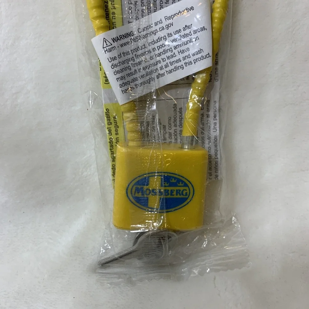 Mossberg Yellow‎ Cable Firearm Safety Lock R10SC3 w/ 2 Keys & Instructions NEW